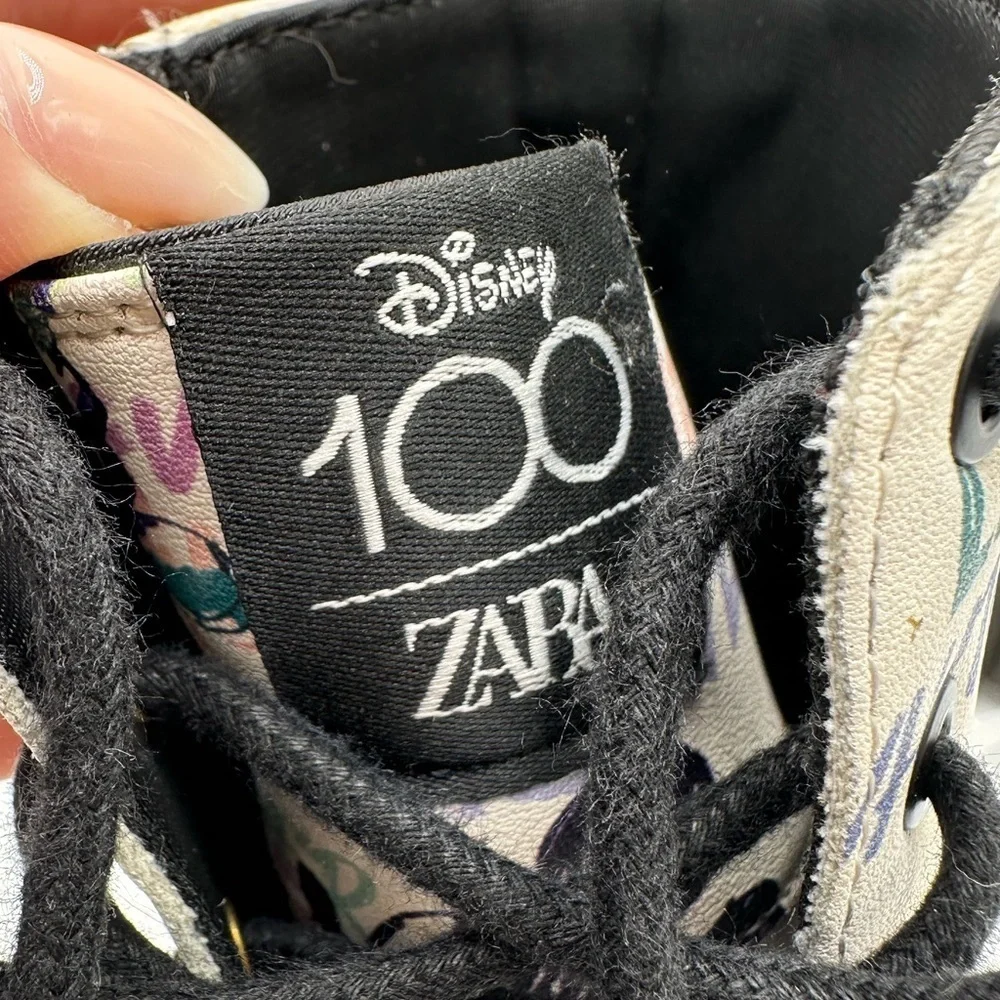 ZARA DISNEY Kids Combat Boots, Size 1.5 (34EU)
